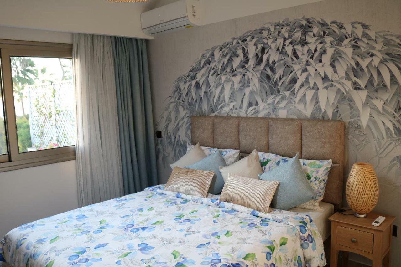 Yulya Villa By Taimoura Paphos Extérieur photo