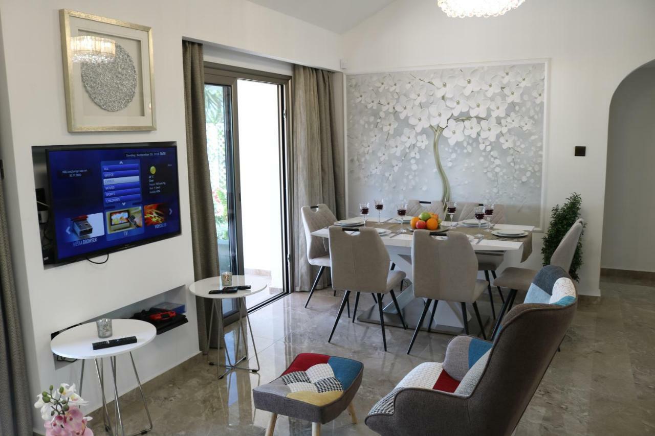 Yulya Villa By Taimoura Paphos Extérieur photo