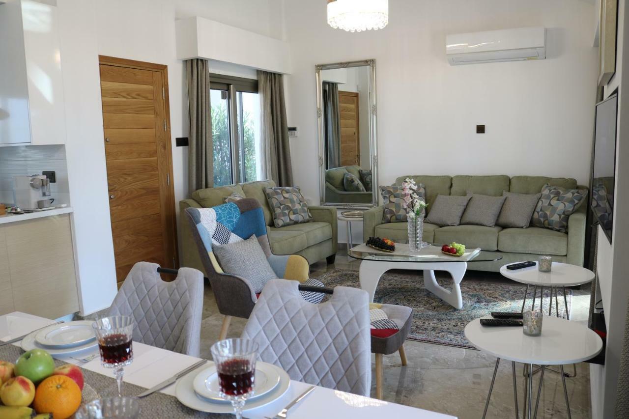 Yulya Villa By Taimoura Paphos Extérieur photo