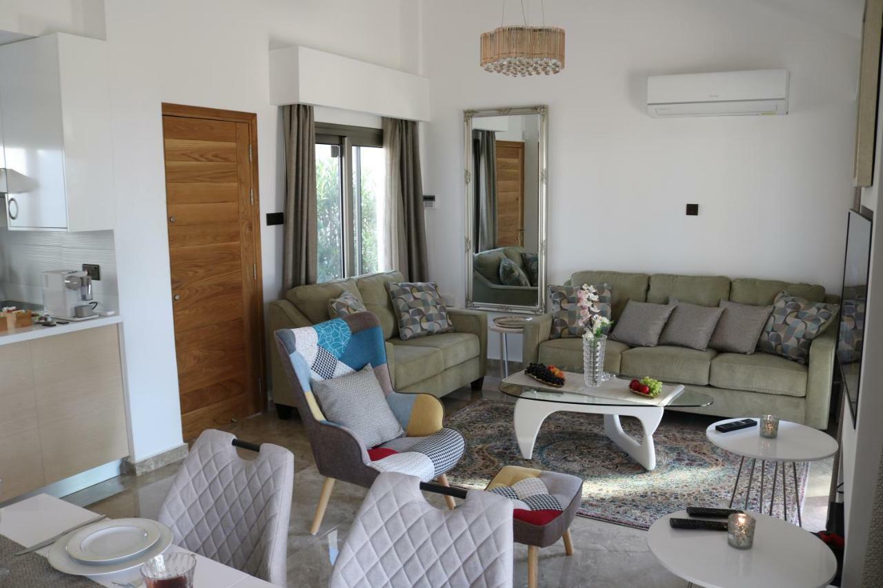 Yulya Villa By Taimoura Paphos Extérieur photo