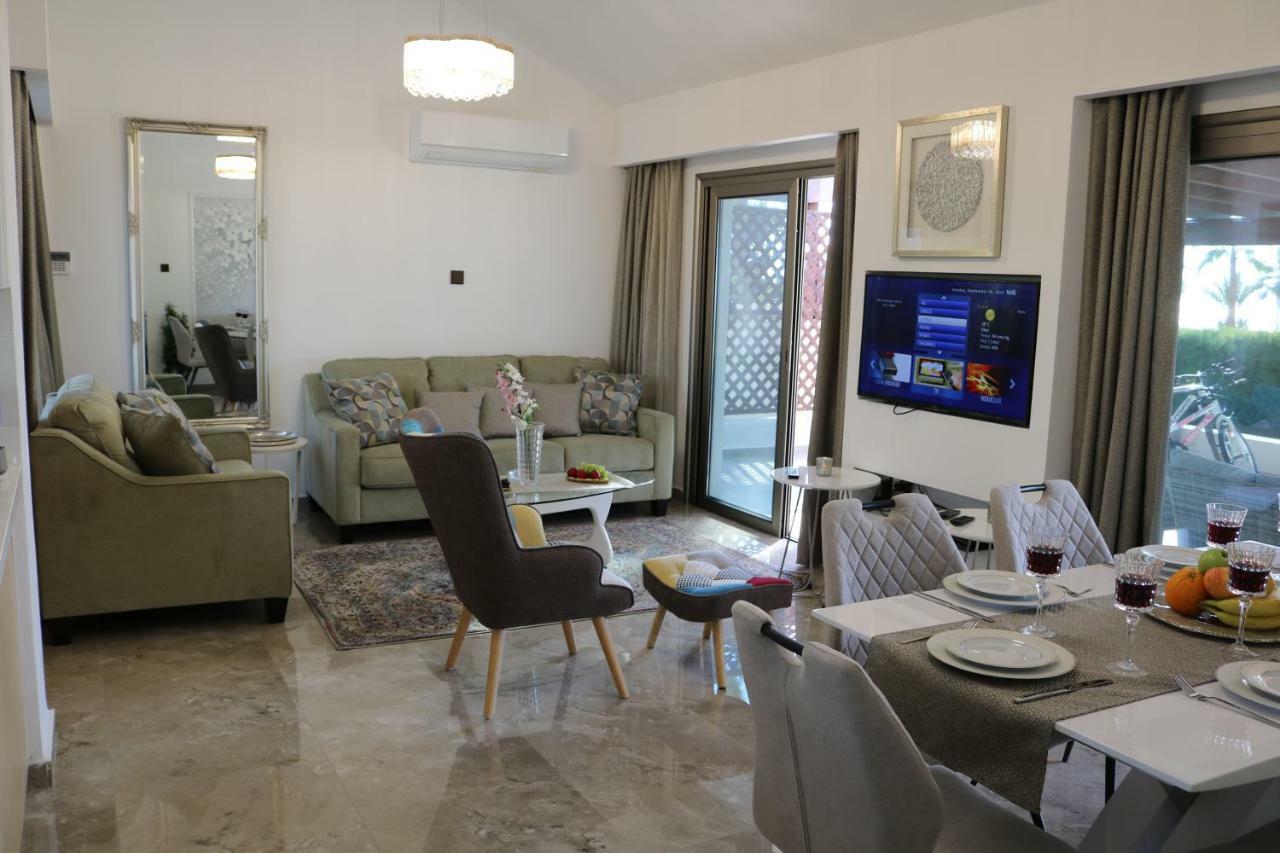 Yulya Villa By Taimoura Paphos Extérieur photo