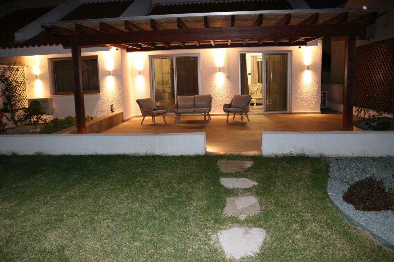 Yulya Villa By Taimoura Paphos Extérieur photo