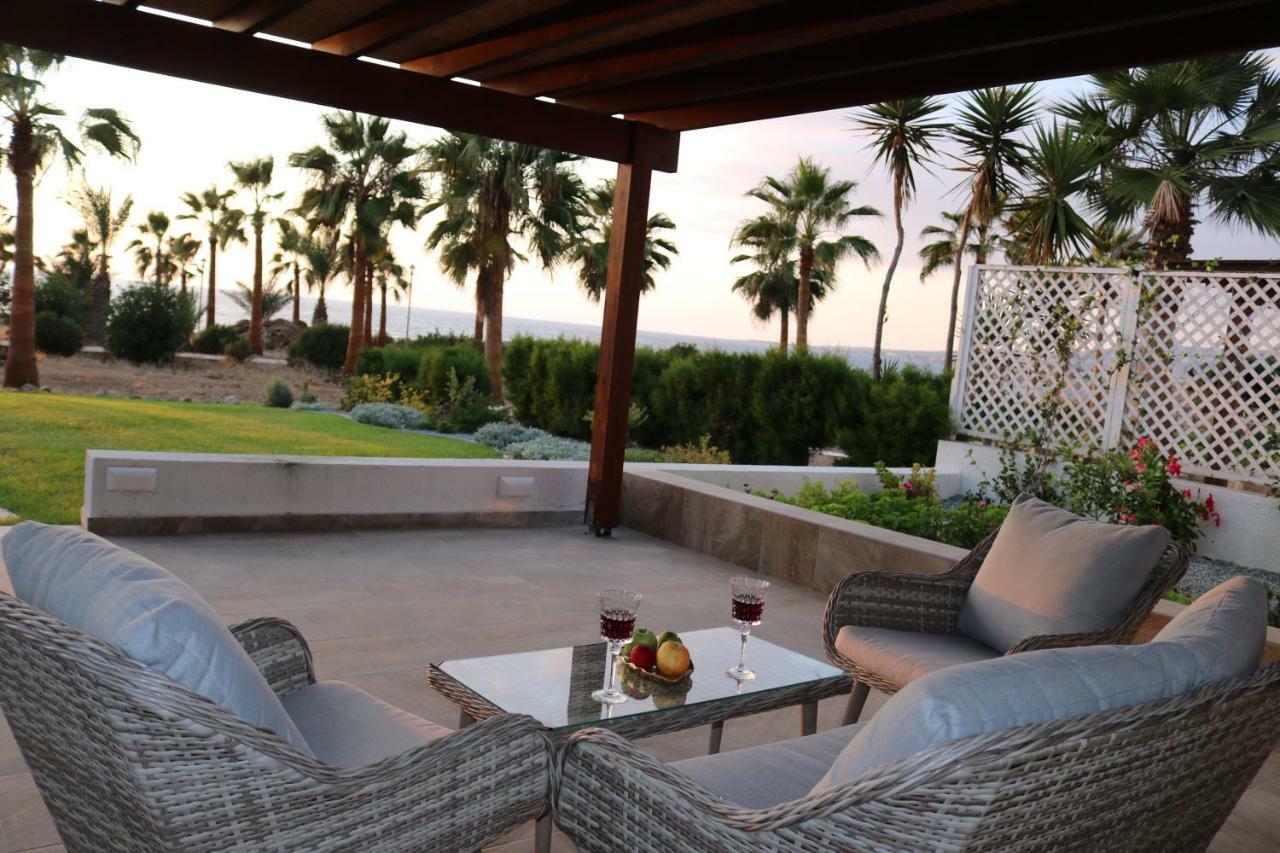 Yulya Villa By Taimoura Paphos Extérieur photo